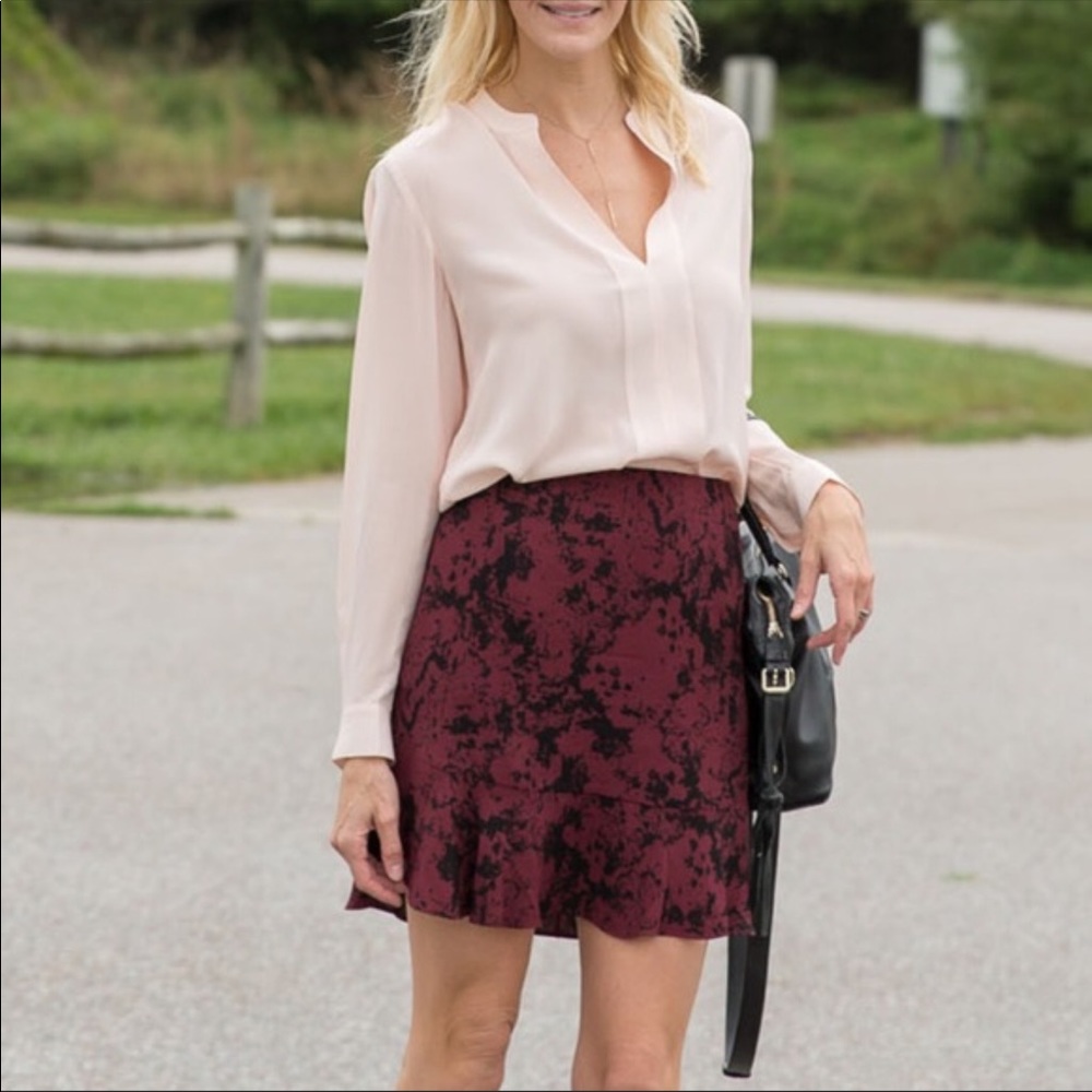Banana Republic Burgundy and Black Patterned A-Line Skirt